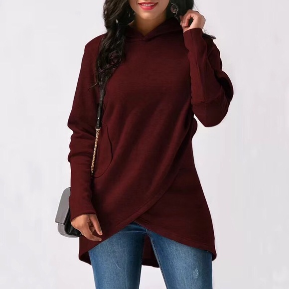 Sweaters - Women’s Long Sleeve Meroon Pocket Hoodie